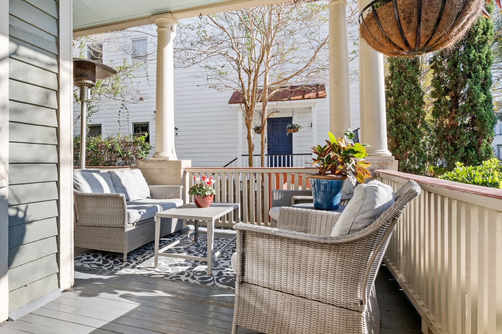 Charleston House: 118 Rutledge Avenue