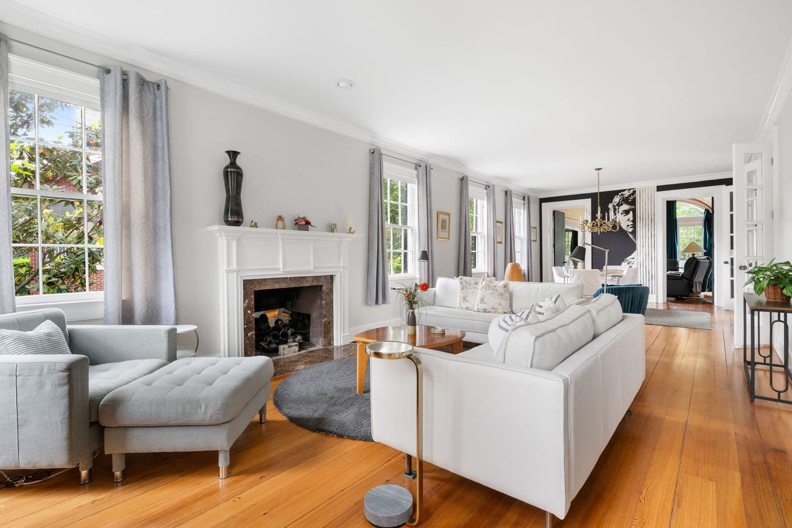 Charleston House: 88 S Battery