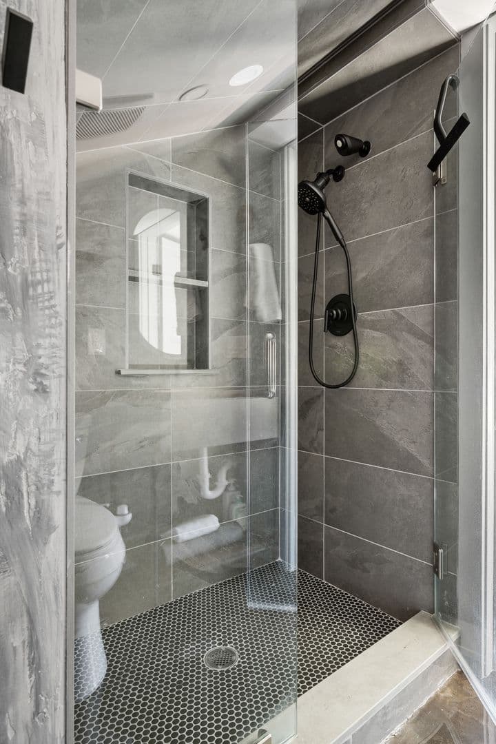Charleston House: 250 Rutledge Avenue