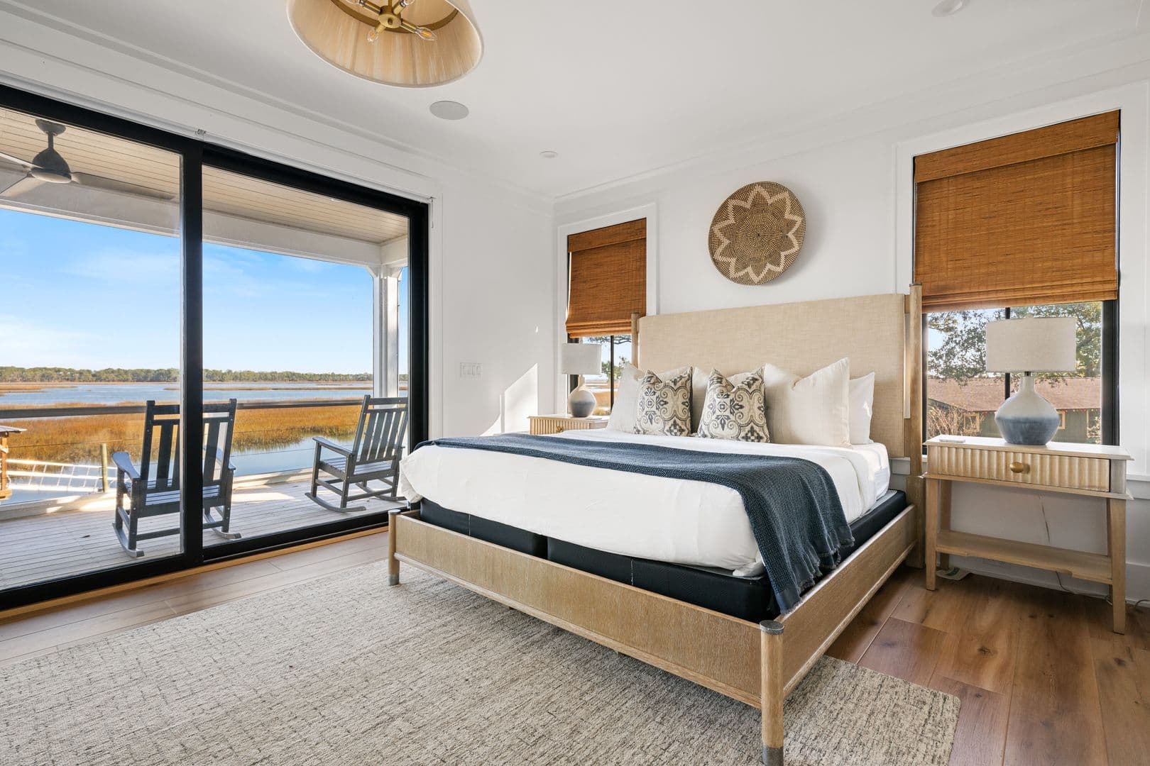 Charleston House: 1532 Oak Island Drive