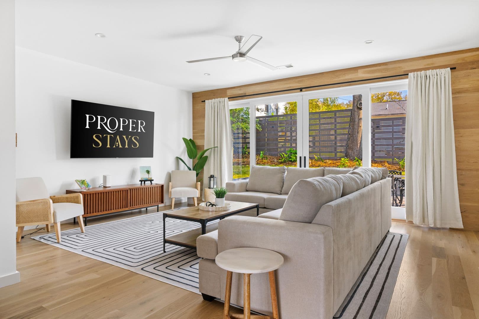 Mount Pleasant House: 208 Linnea Lane