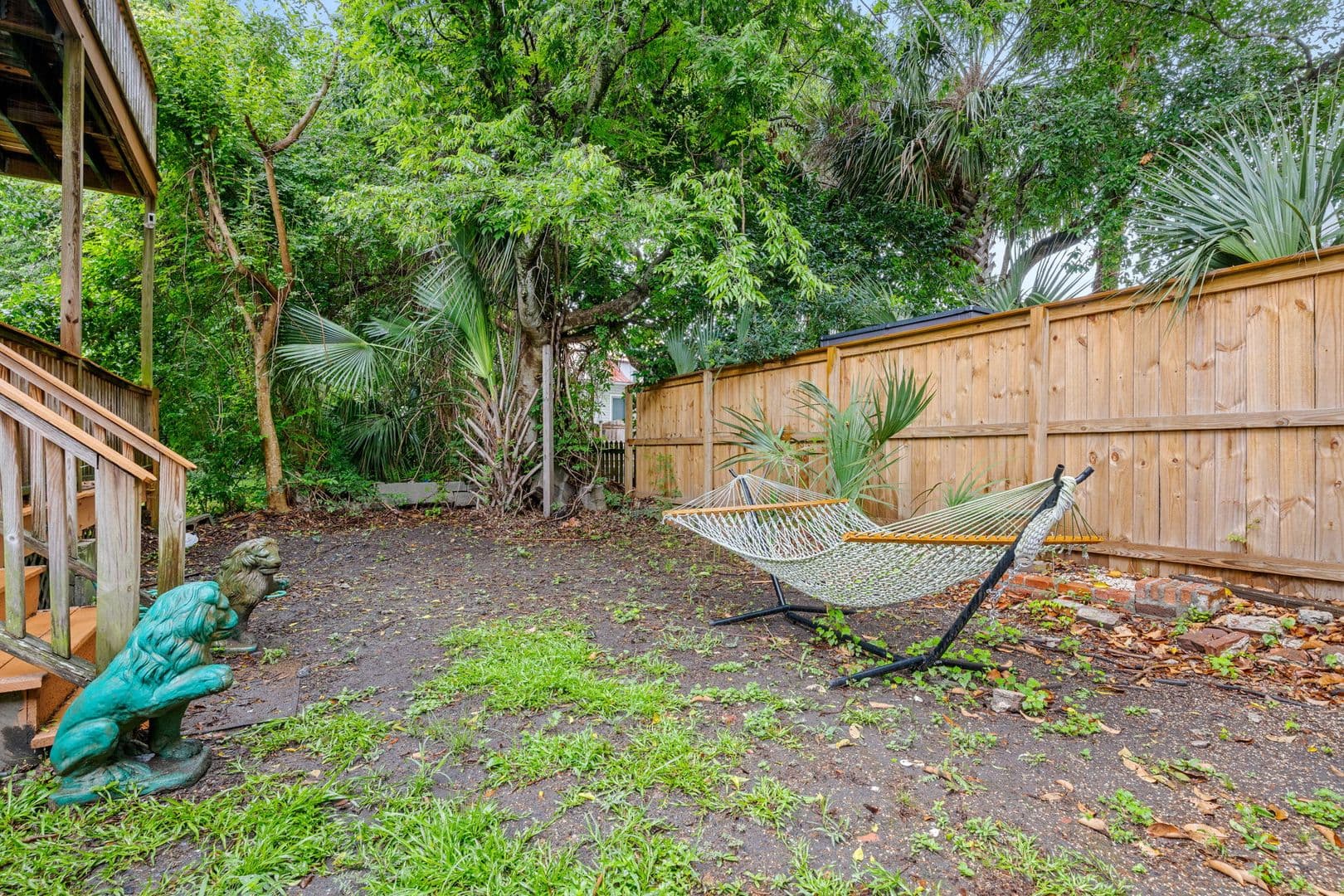 Charleston Apartment: 314 Ashley Avenue