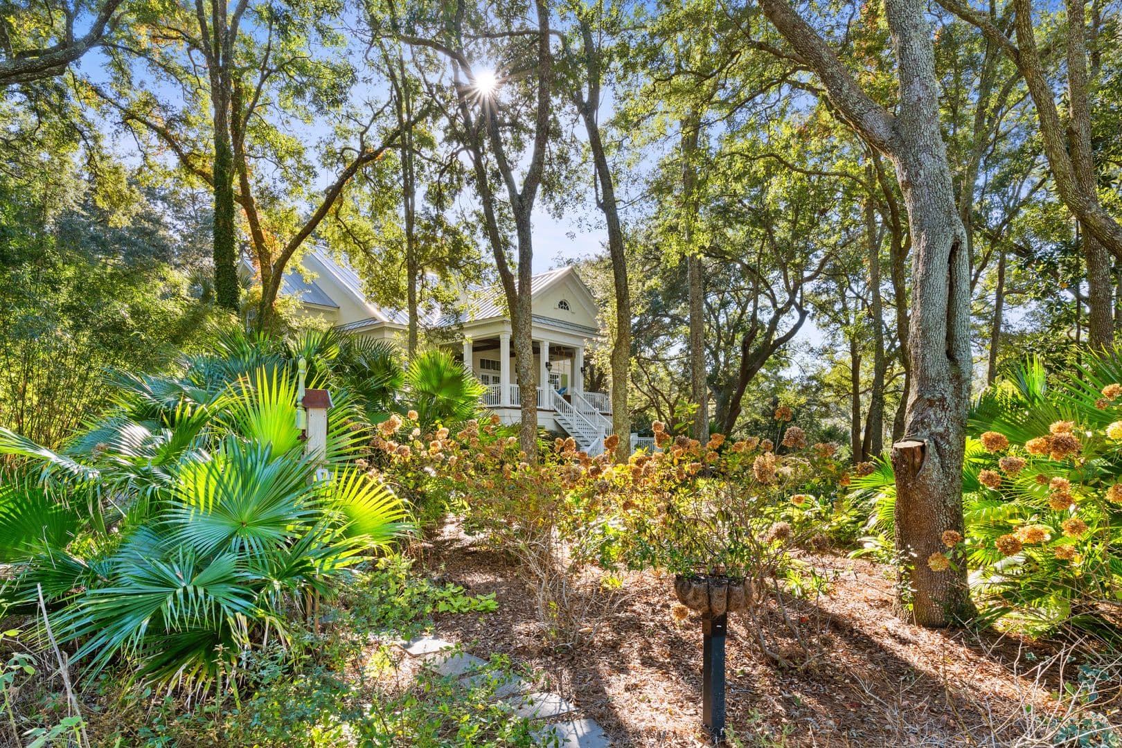 Charleston House: 1158 Fort Lamar Road