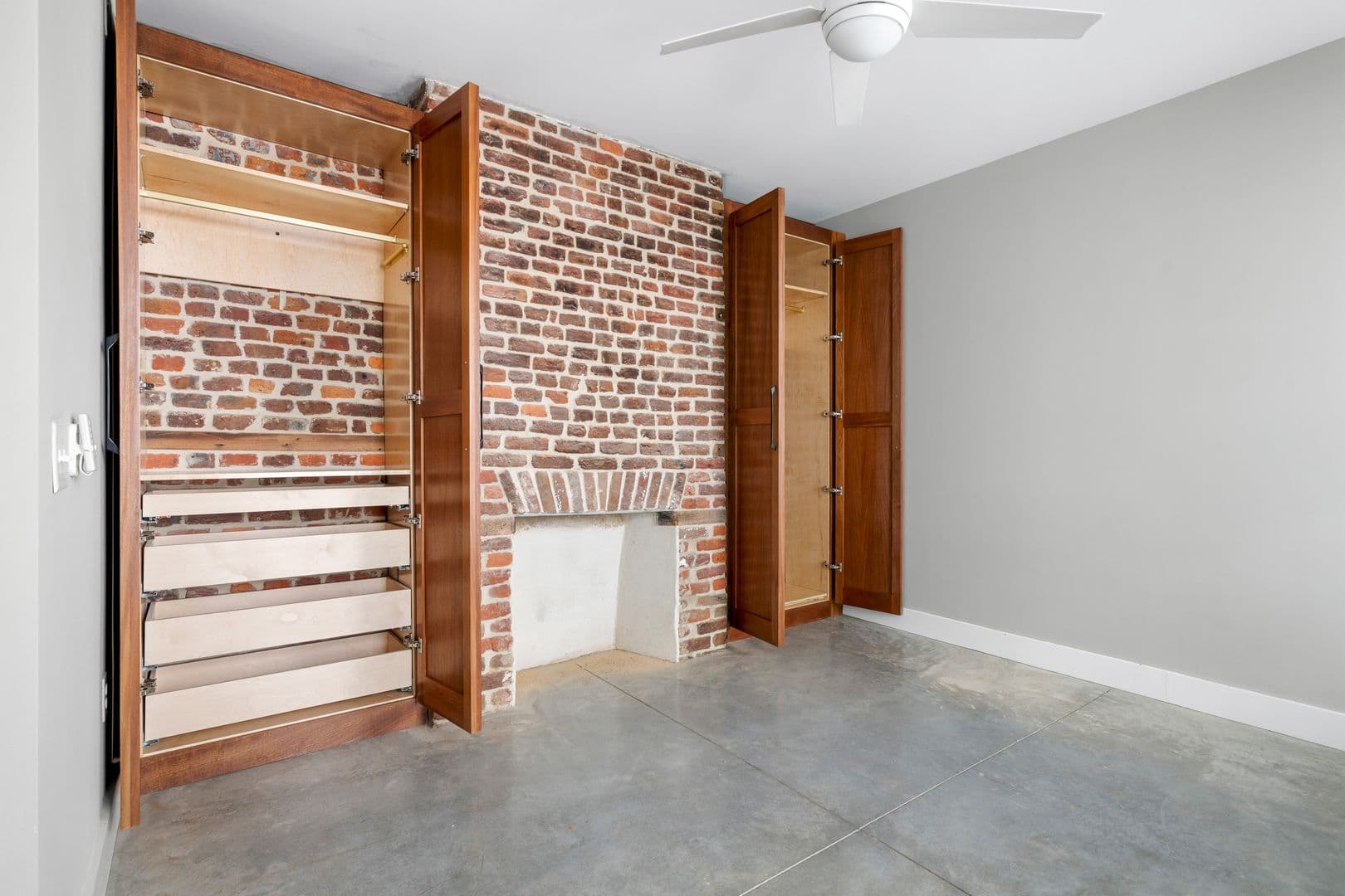 Charleston House: 195 Smith Street