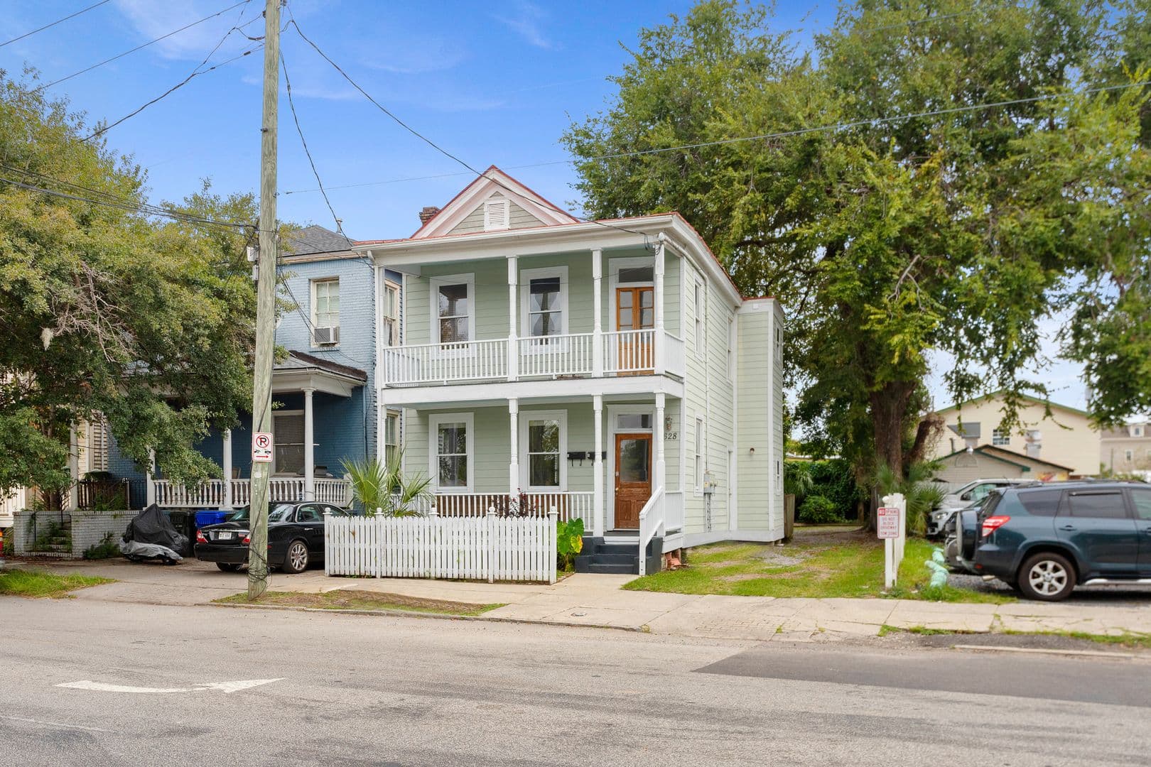 Charleston House: 628 Rutledge Avenue