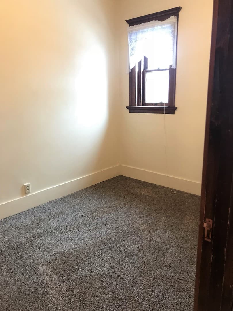Helena Apartment: N. Ewing St.