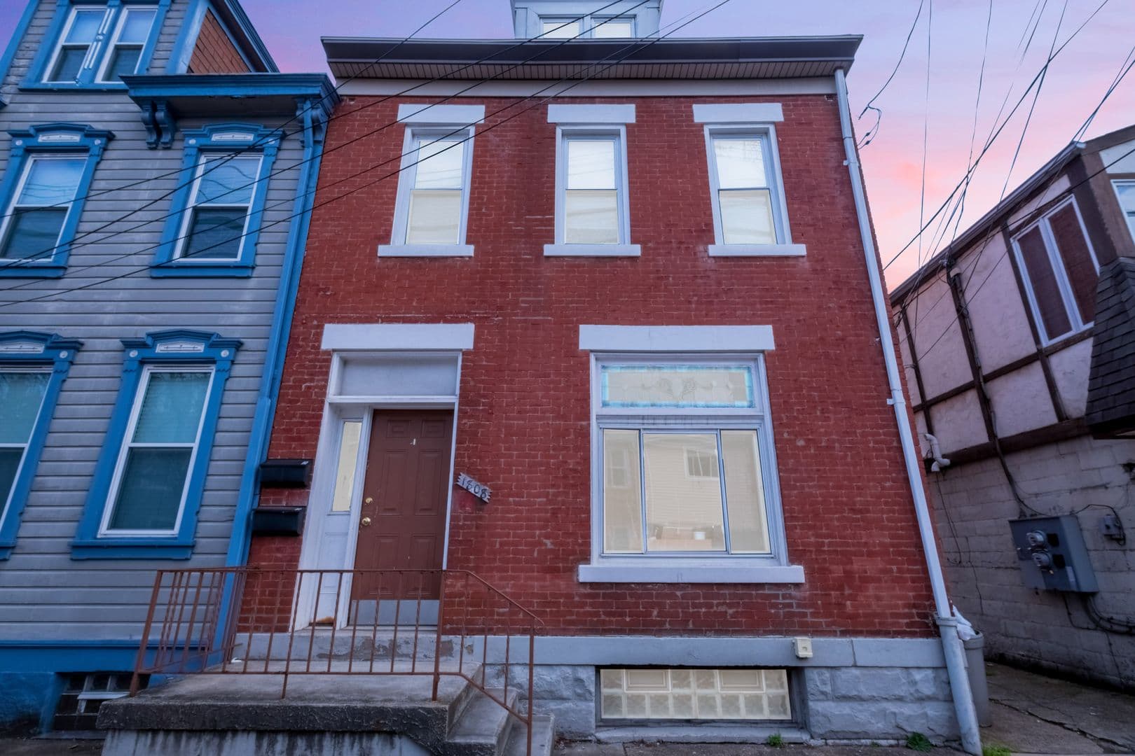 Pittsburgh Apartment: 1808 Jane Street
