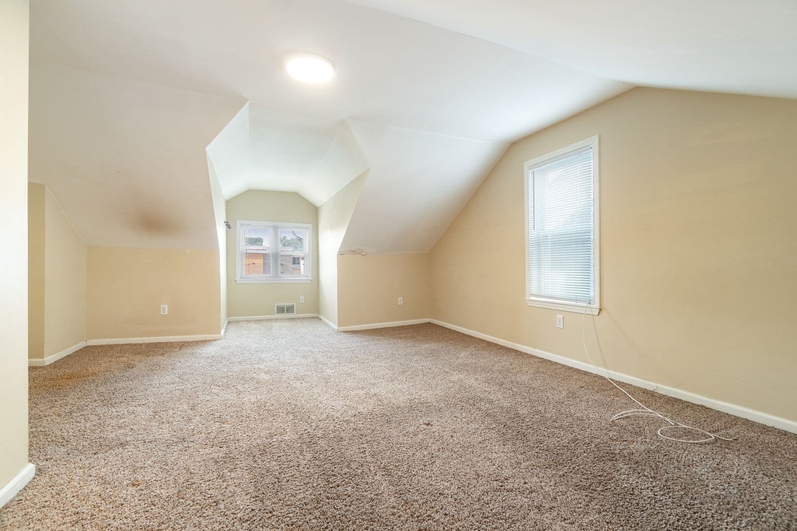 Pittsburgh Apartment: 1822 Wharton Street