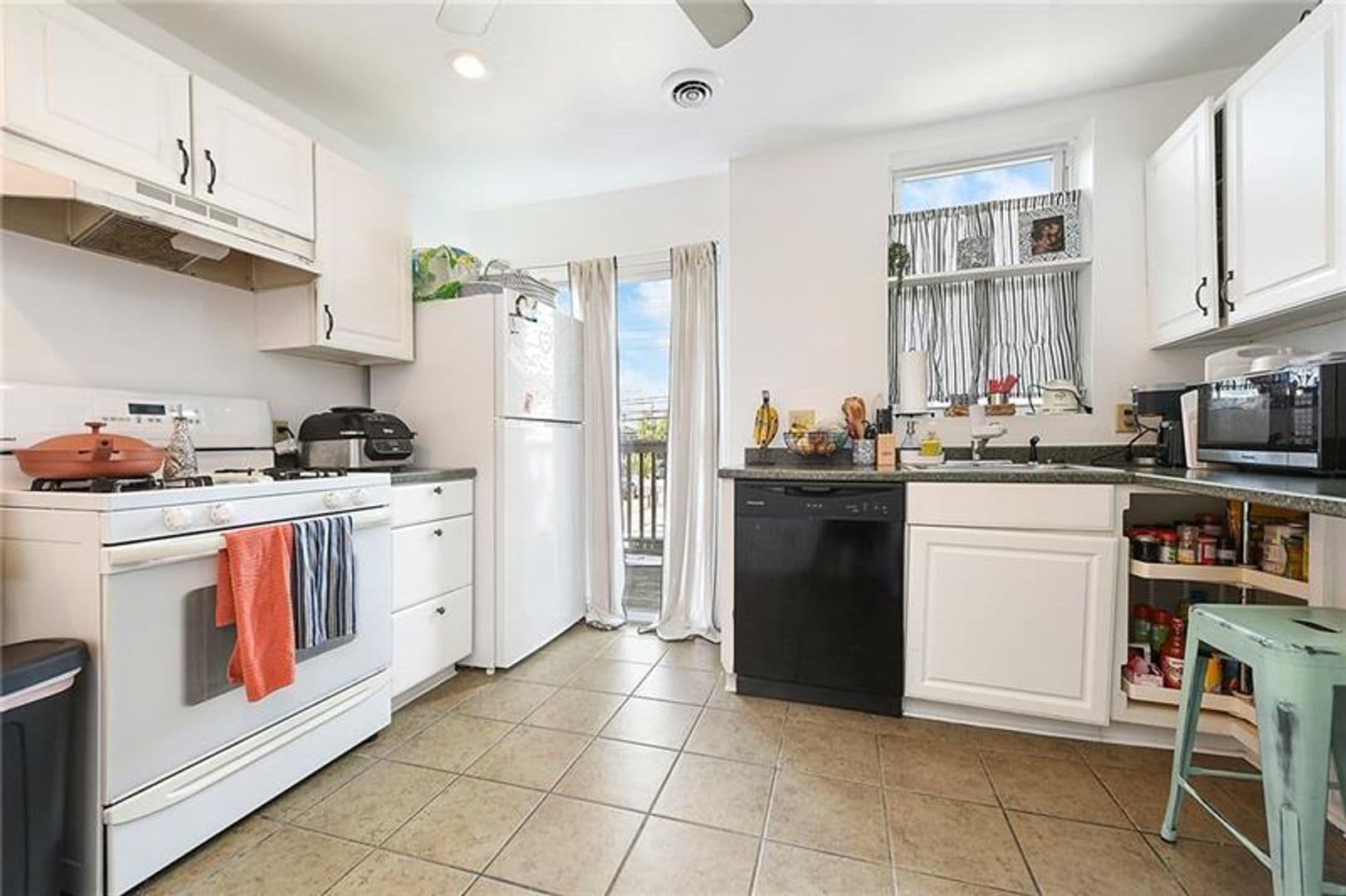 Pittsburgh House: 1802 Larkins Way