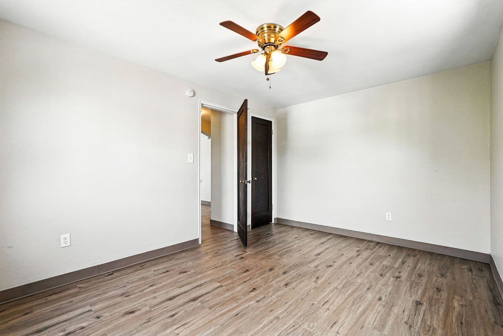 Pittsburgh Apartment: 677 Florida Avenue