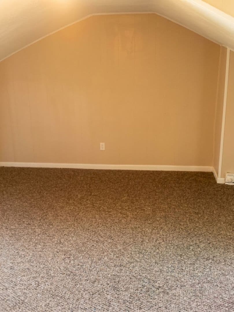 Pittsburgh House: 113 s 12th Street