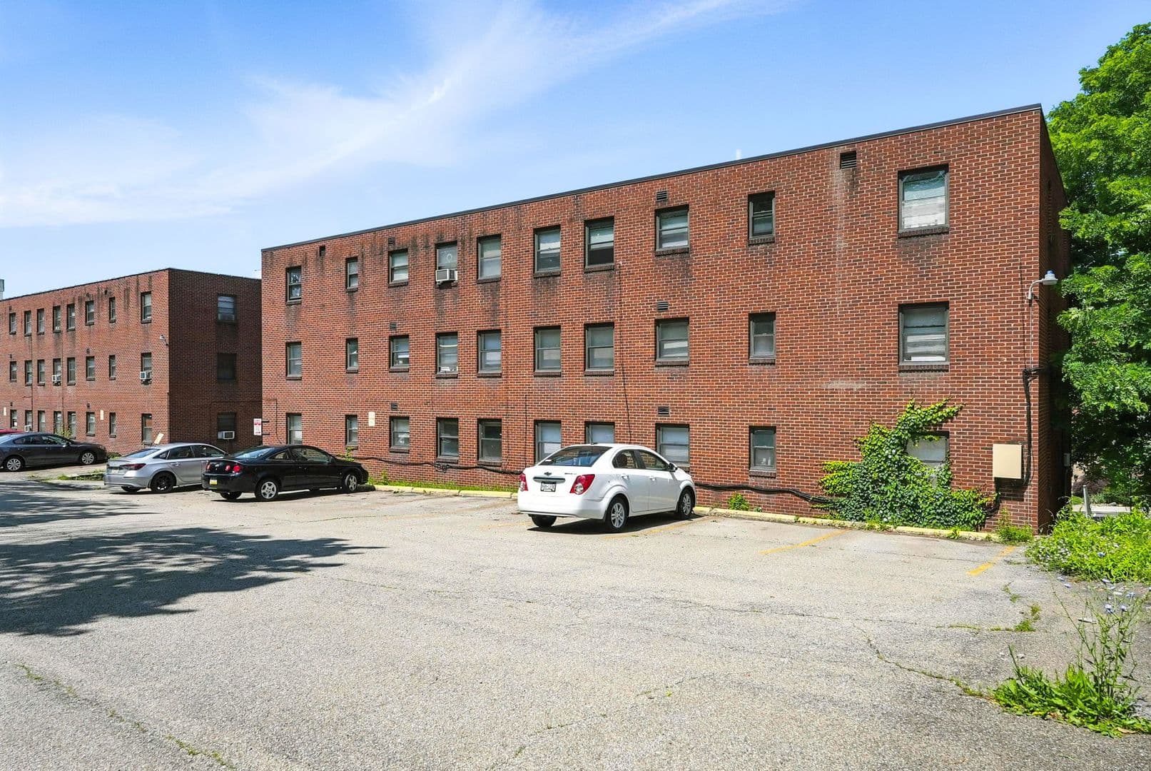 Pittsburgh Apartment: 677 Florida Avenue