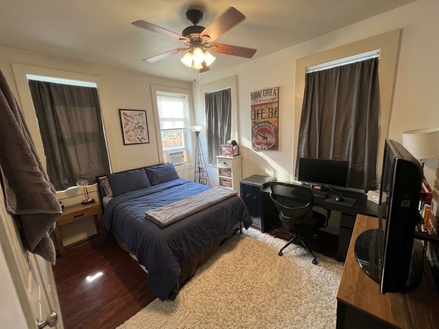 Pittsburgh Apartment: 2012 Sarah Street