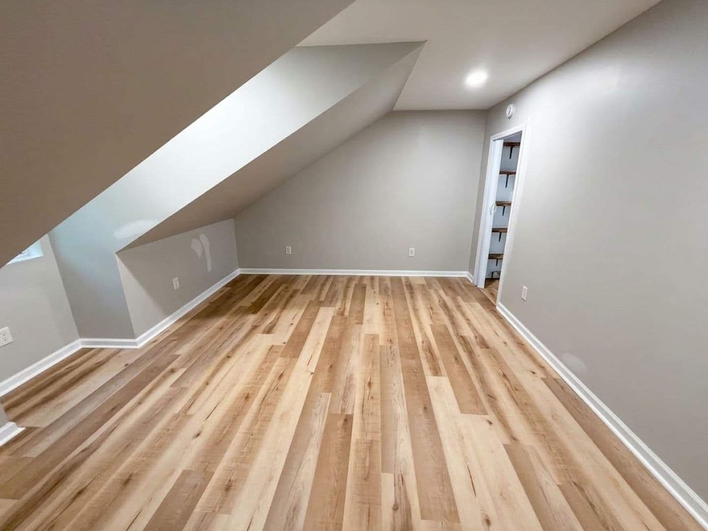 Pittsburgh House: 912 Rothpletz Street