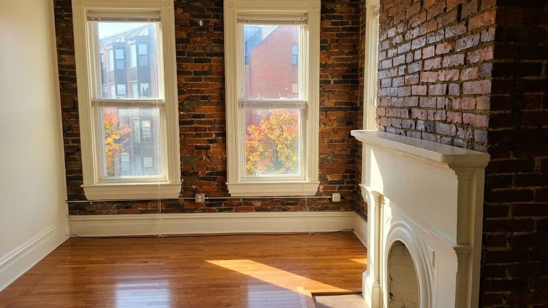 Pittsburgh Apartment: 2405 Sarah Street
