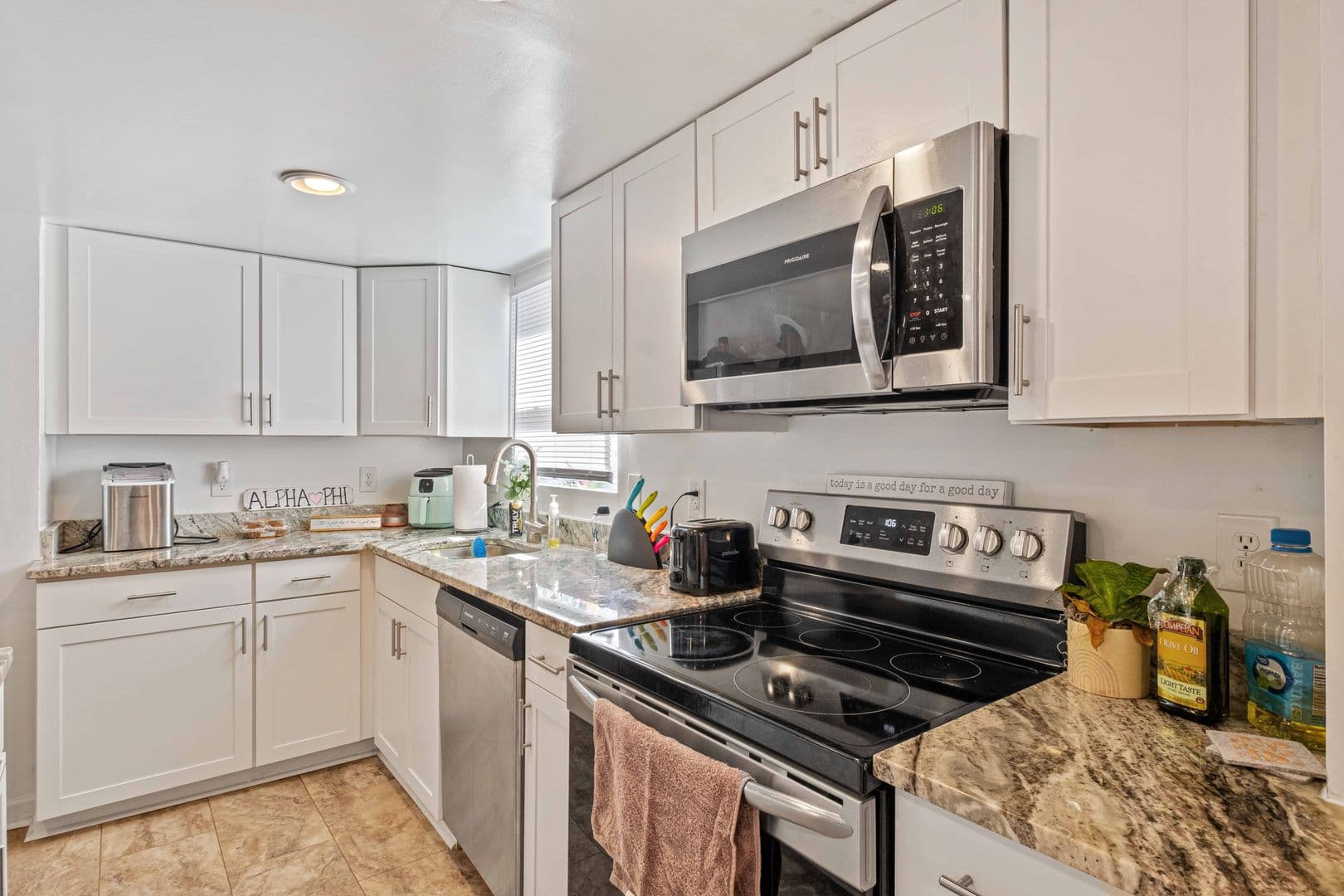 Pittsburgh House: 37 Uxor Way