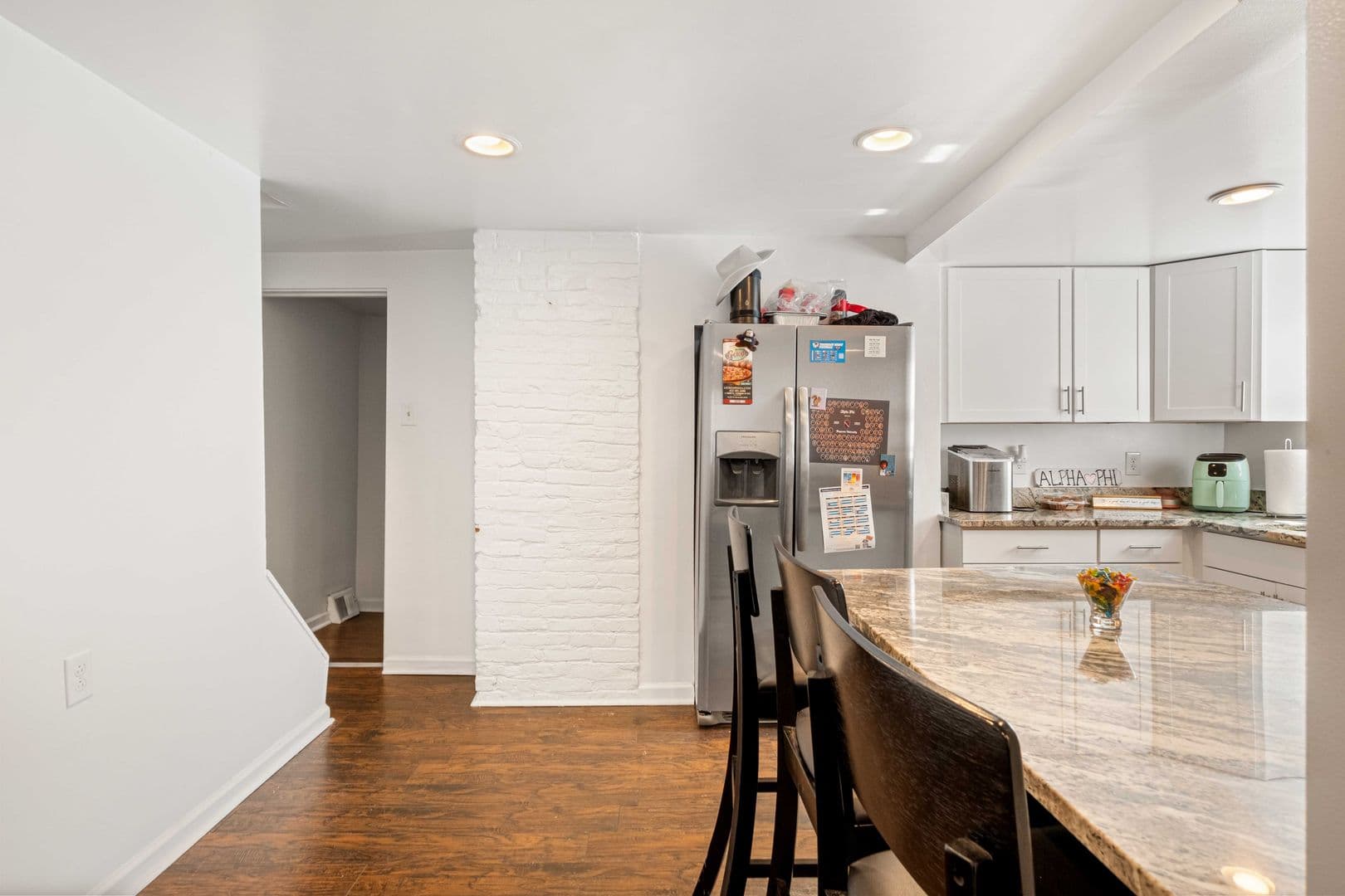 Pittsburgh House: 37 Uxor Way