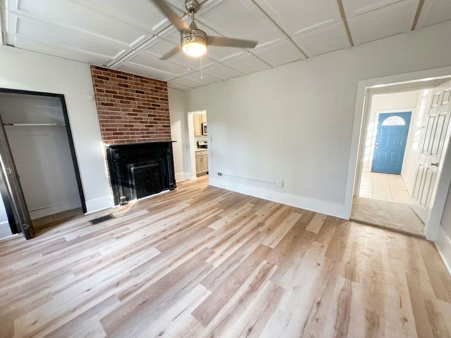 Pittsburgh House: 912 Rothpletz Street