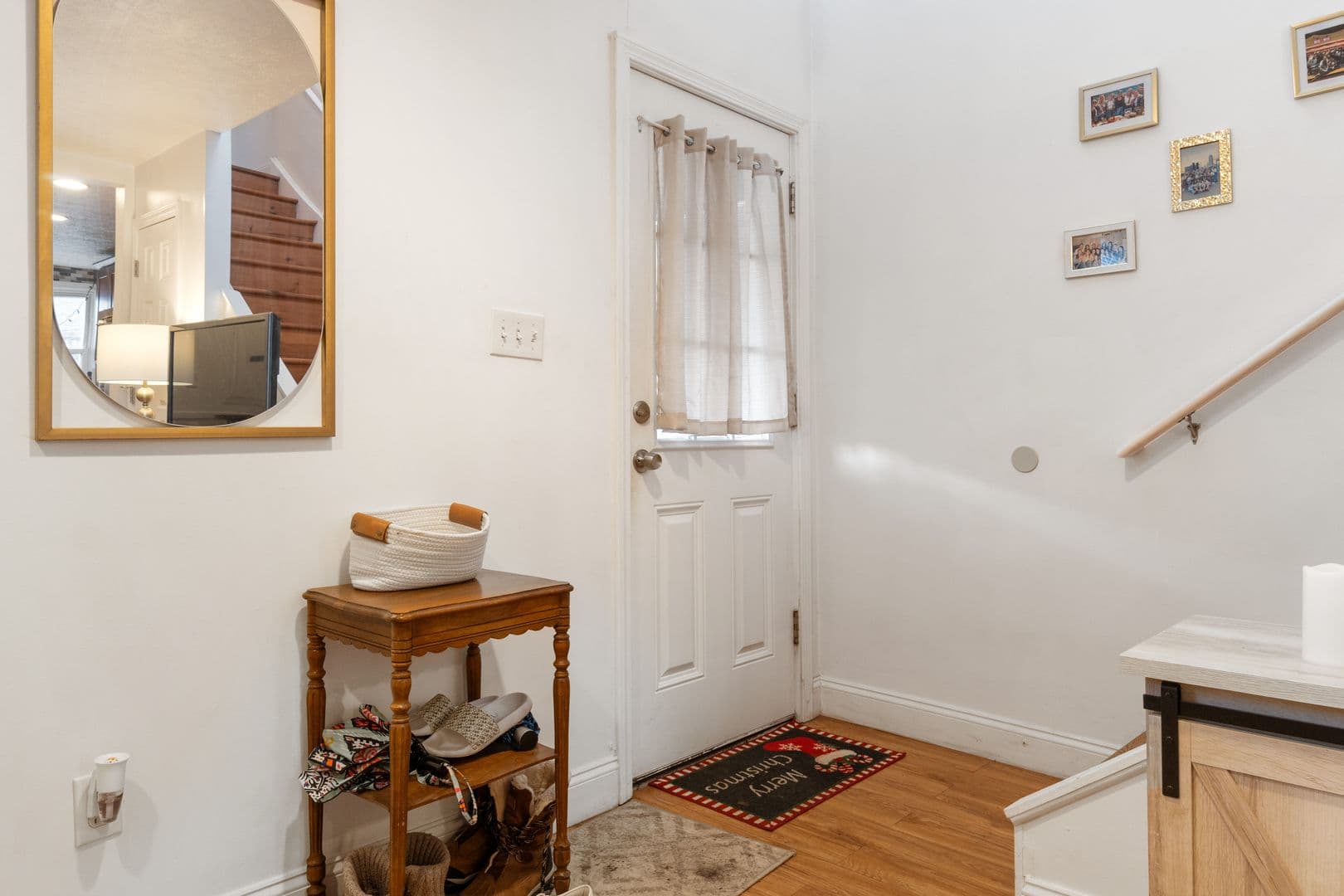 Pittsburgh Apartment: 2528 Carey Way