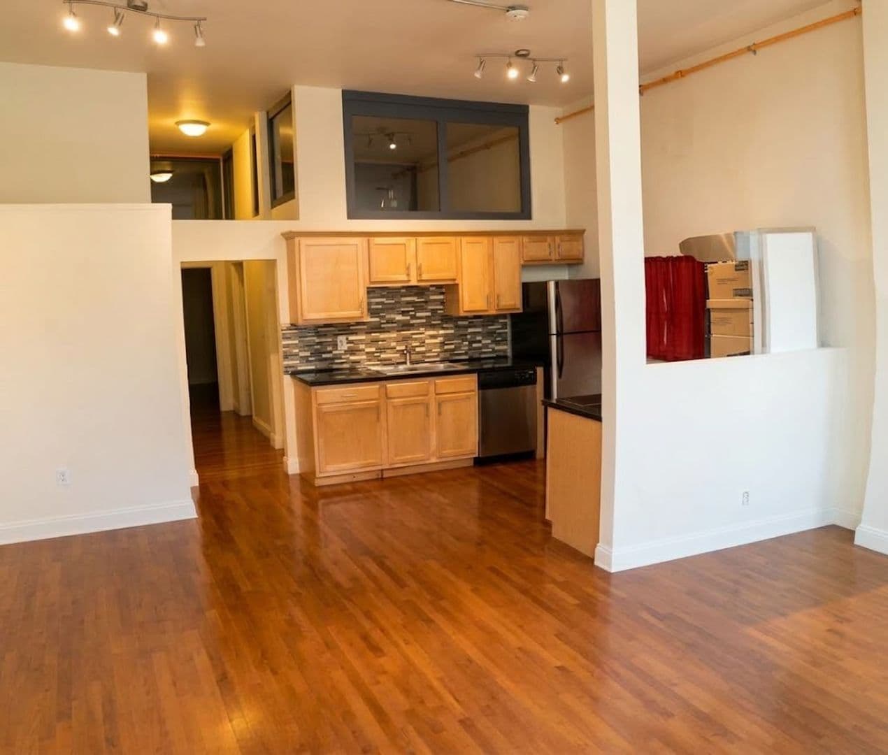 Pittsburgh Apartment: 2405 Sarah Street