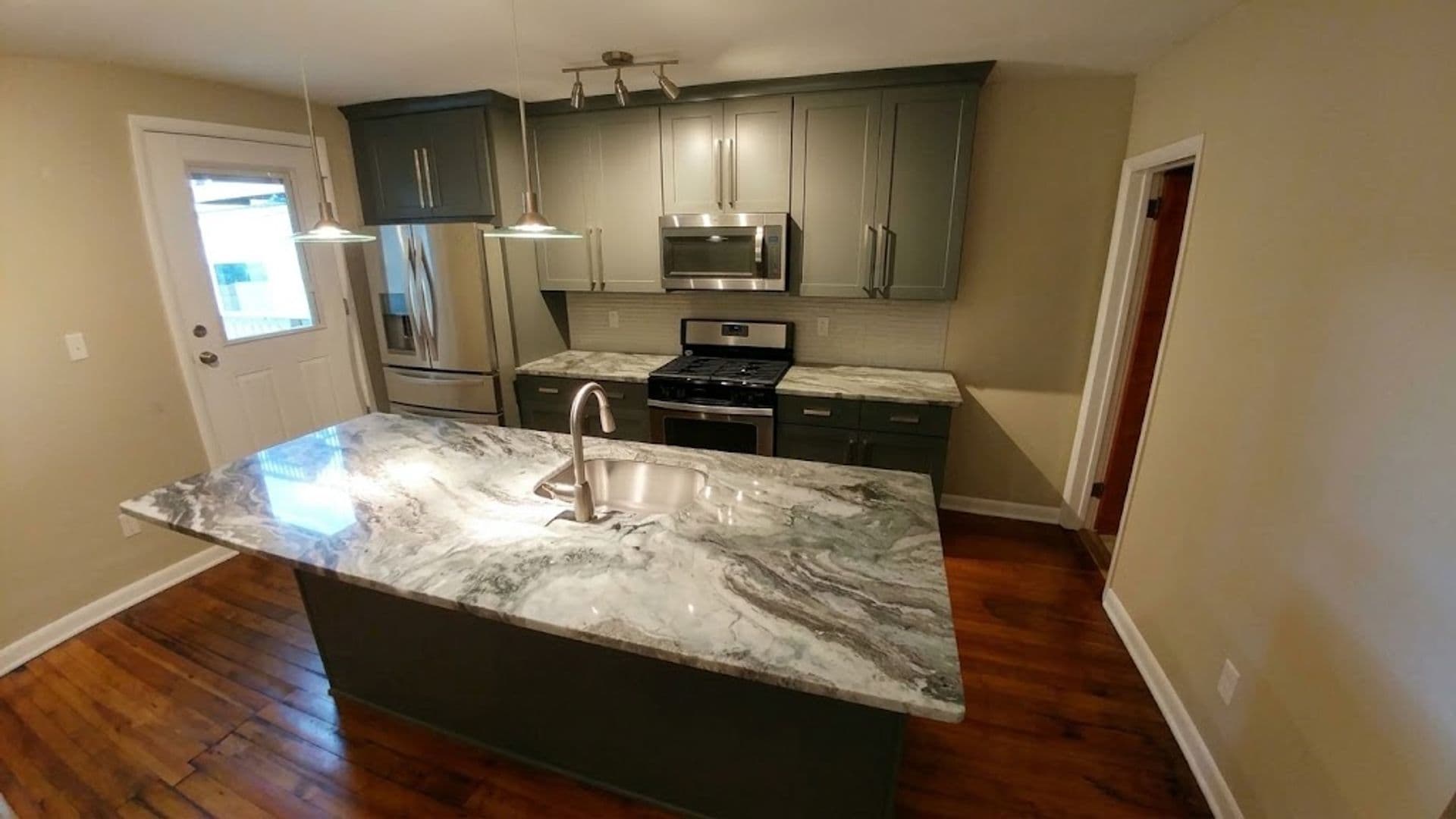 Pittsburgh House: 2511 Leticoe Street