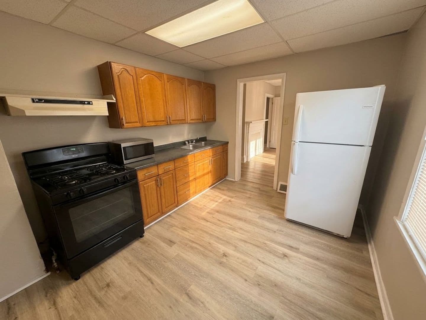 Munhall House: 602 E 17th Street