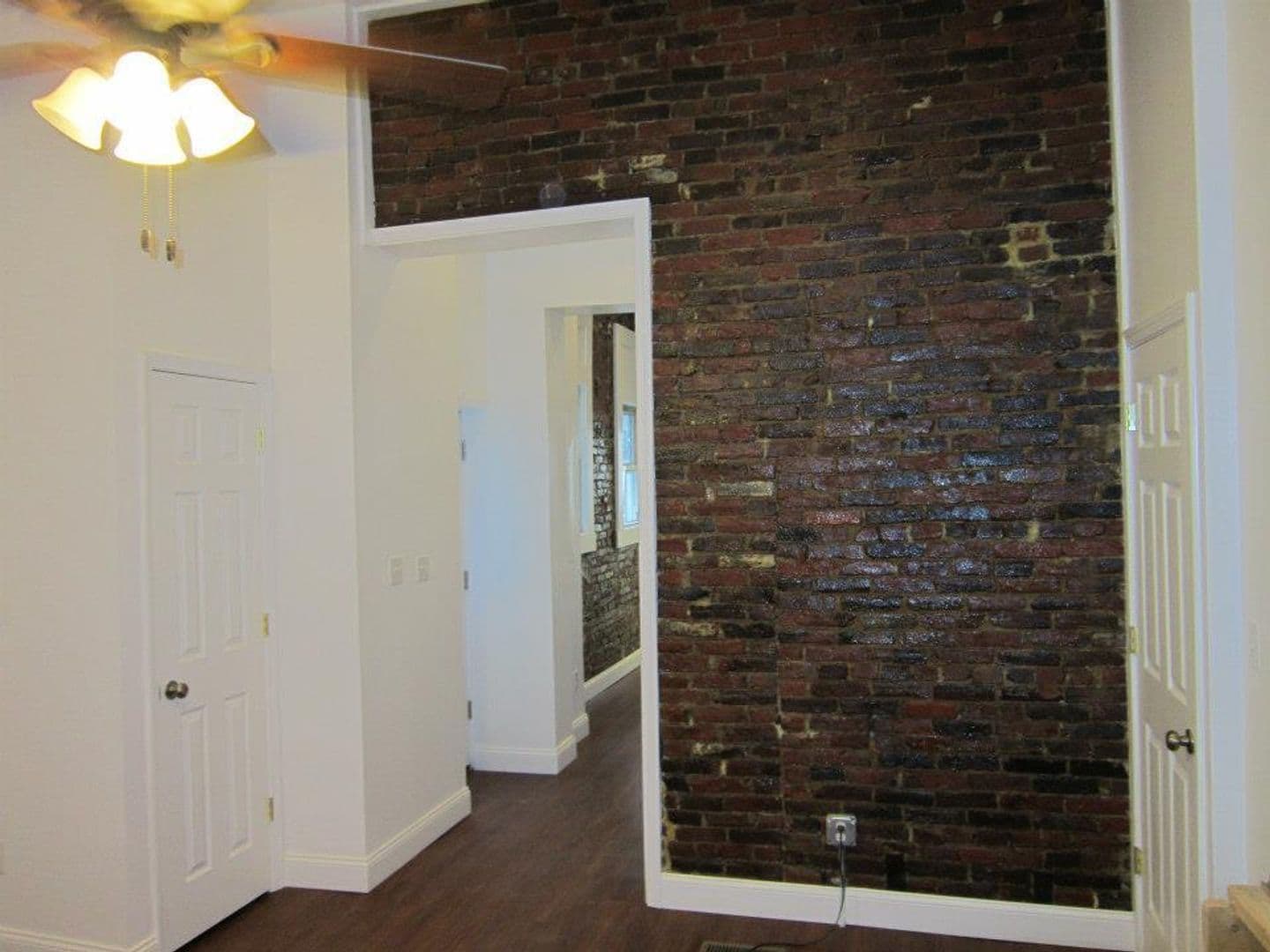 Pittsburgh Apartment: 141 s. 12th Street