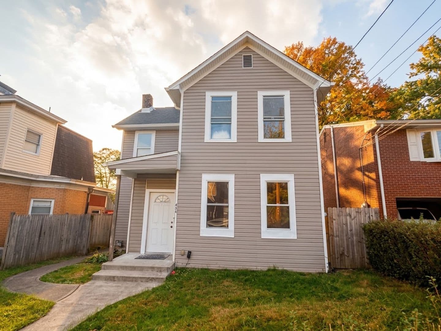 Pittsburgh House: 436 Morrow Avenue