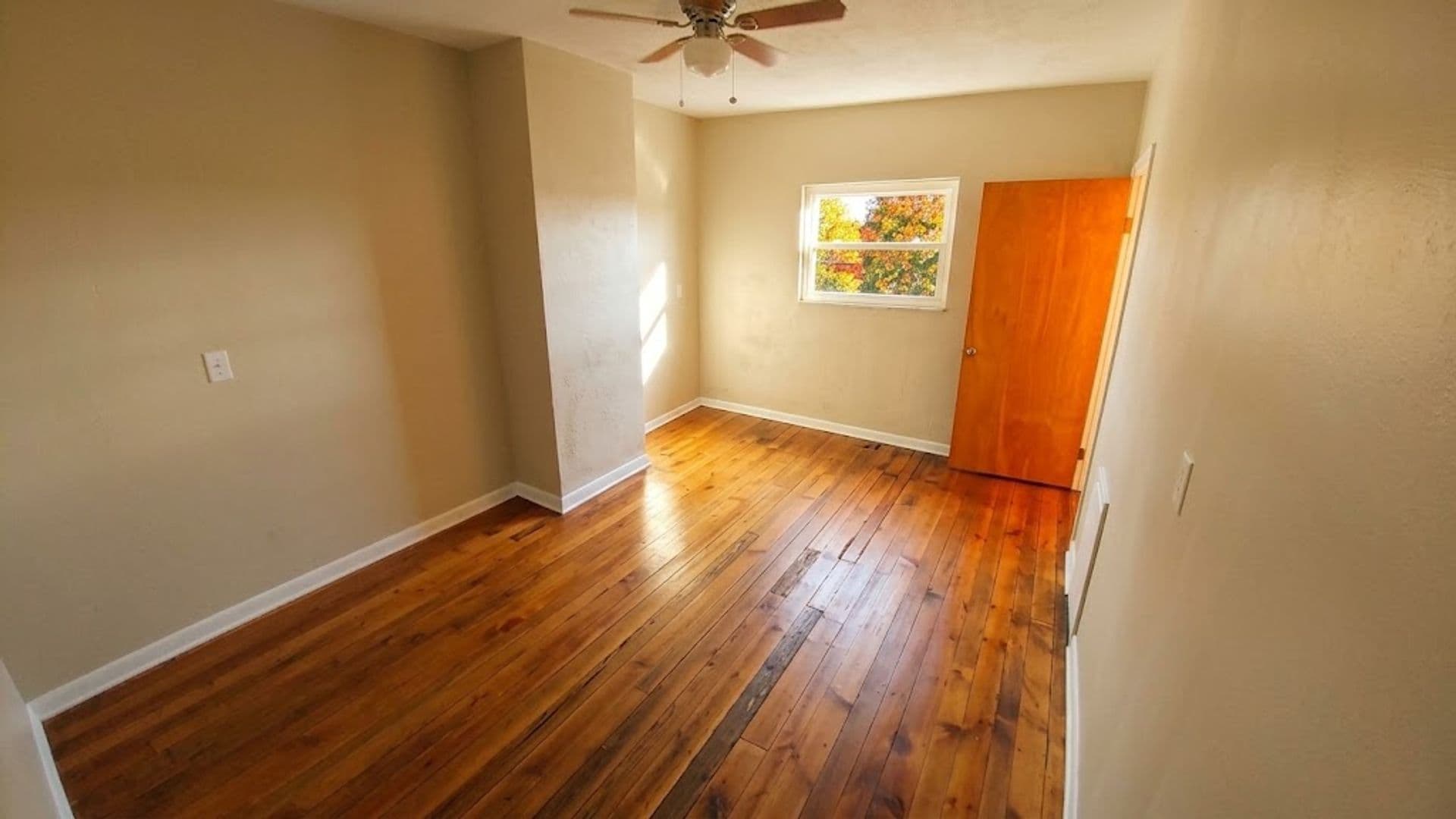 Pittsburgh House: 2511 Leticoe Street