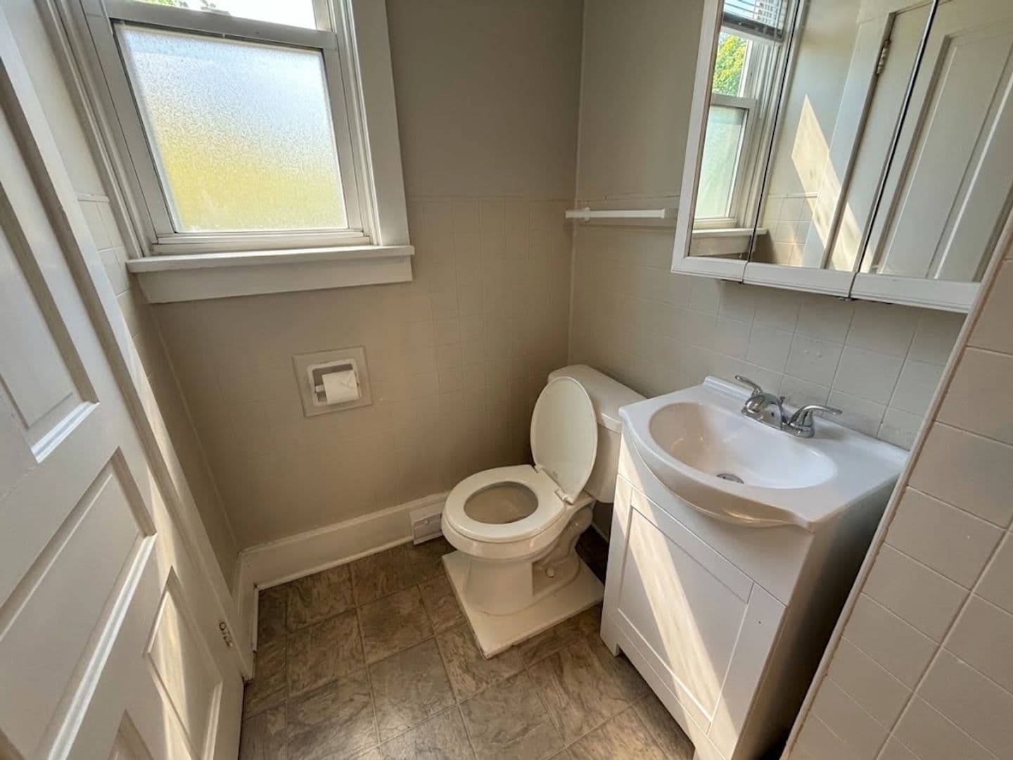 Munhall House: 602 E 17th Street