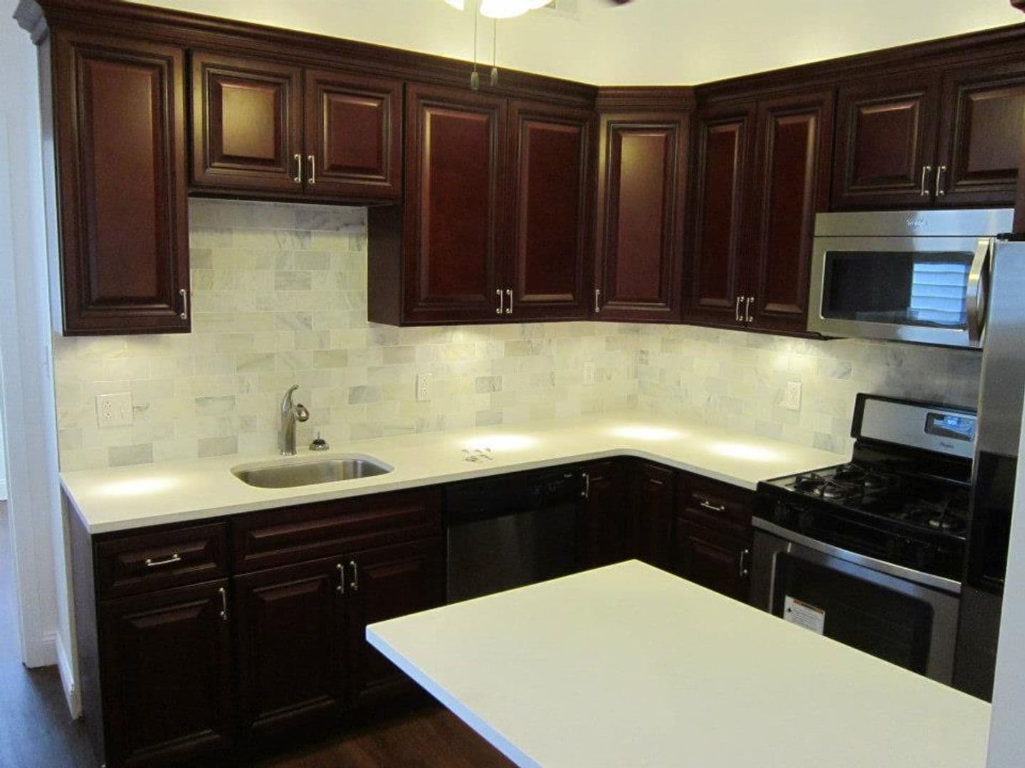 Pittsburgh Apartment: 141 s. 12th Street