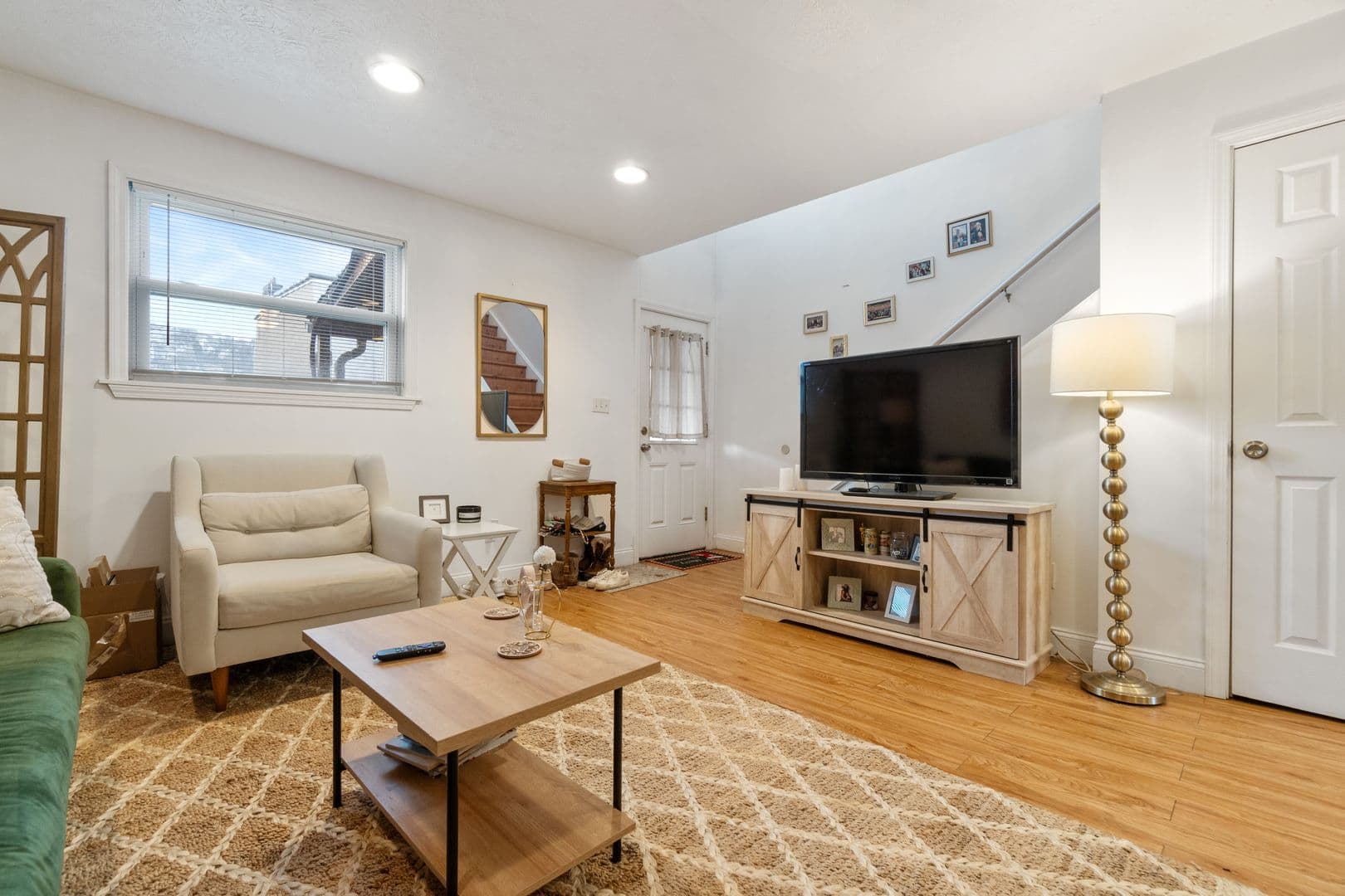 Pittsburgh Apartment: 2528 Carey Way
