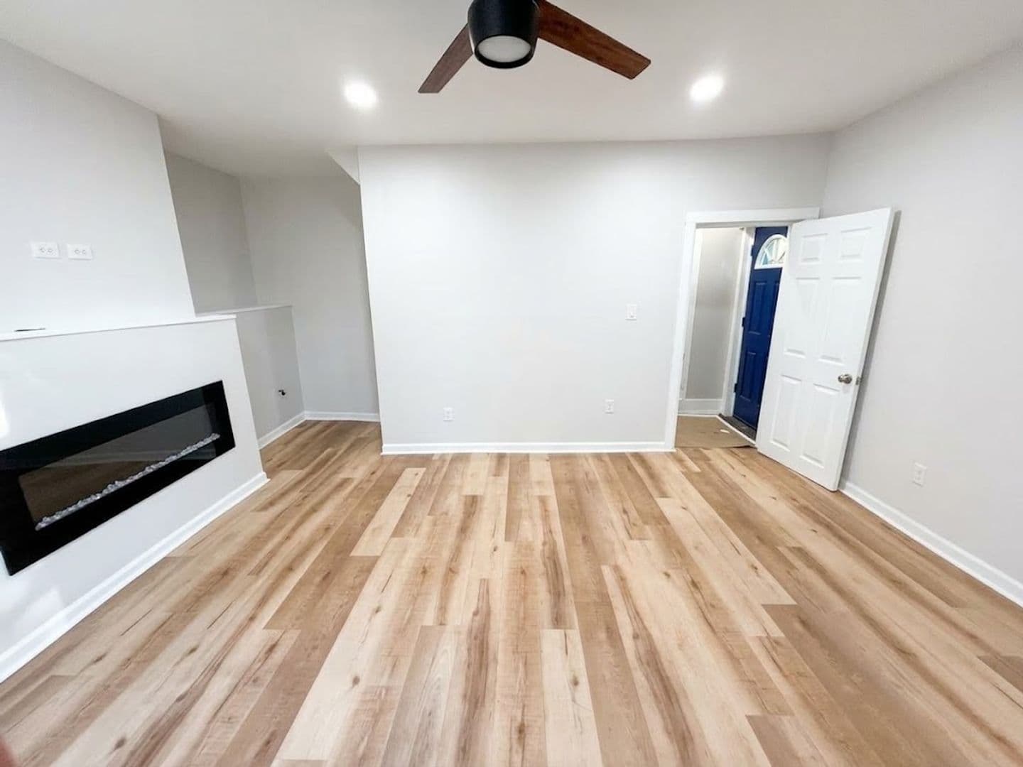 Pittsburgh House: 912 Rothpletz Street