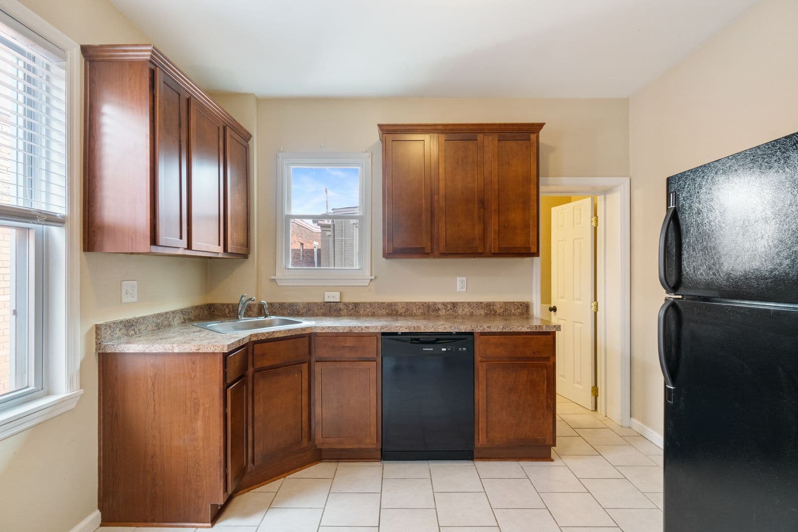 Pittsburgh Apartment: 1822 Wharton Street