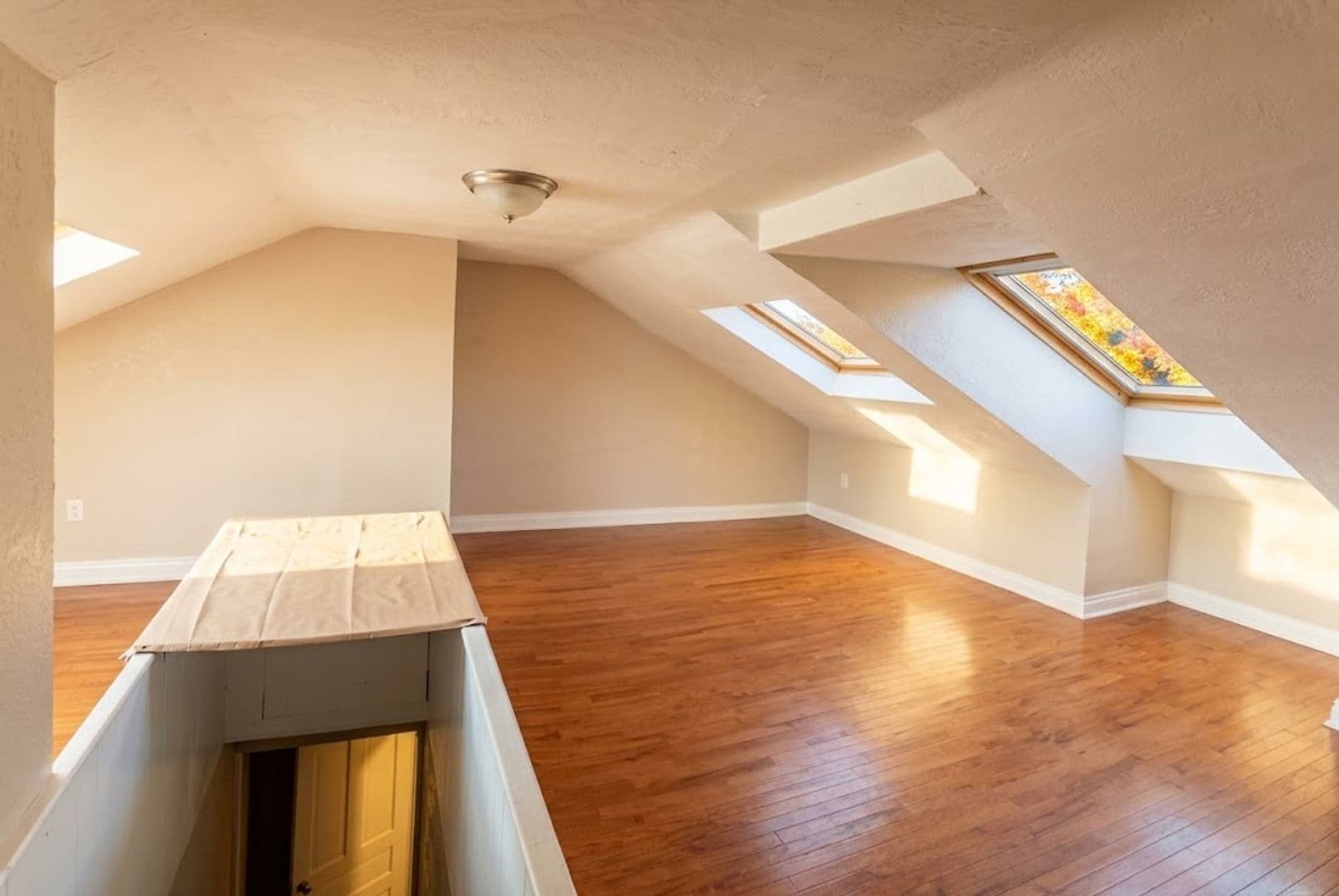 Pittsburgh House: 36 Magdalene Street