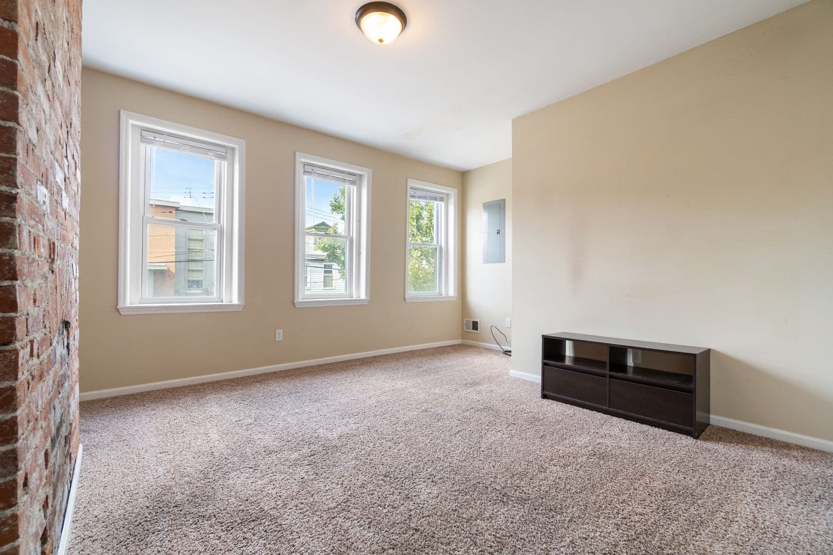 Pittsburgh Apartment: 1822 Wharton Street