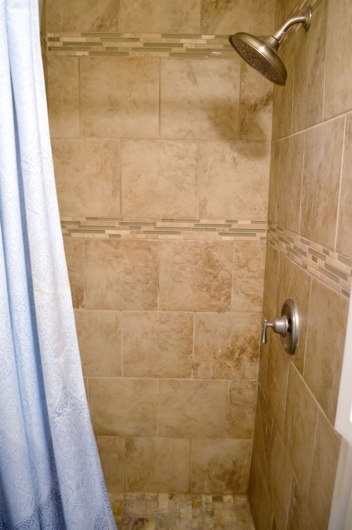 Pittsburgh Apartment: 1721-1723 Edwards Way