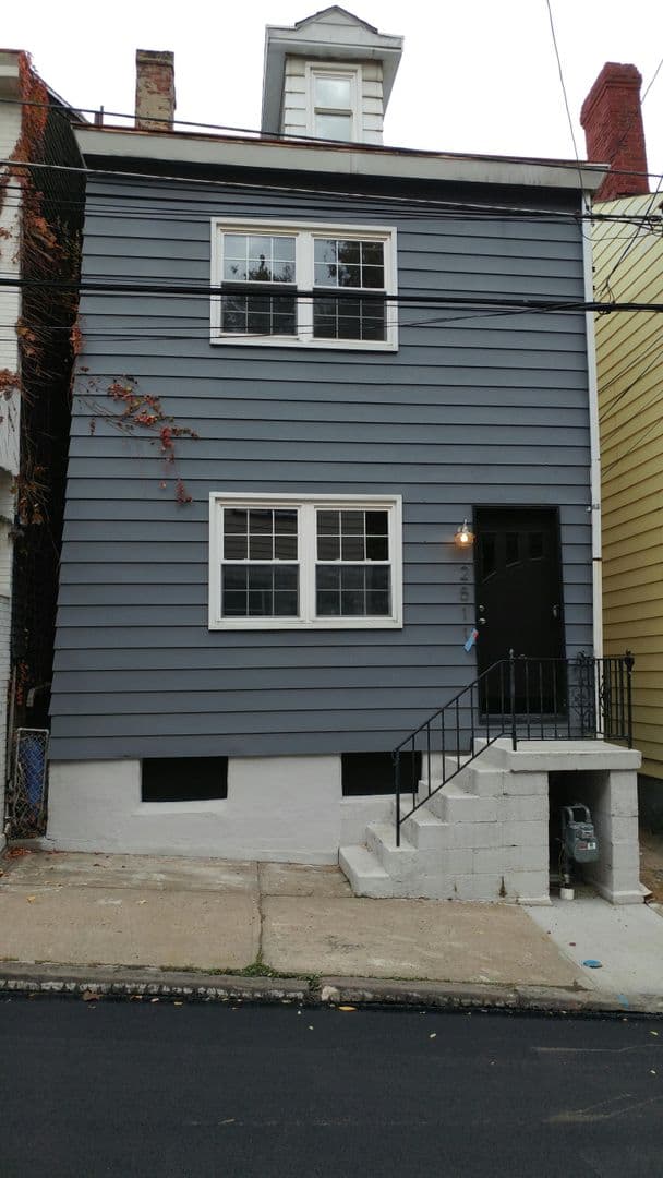 Pittsburgh House: 2511 Leticoe Street