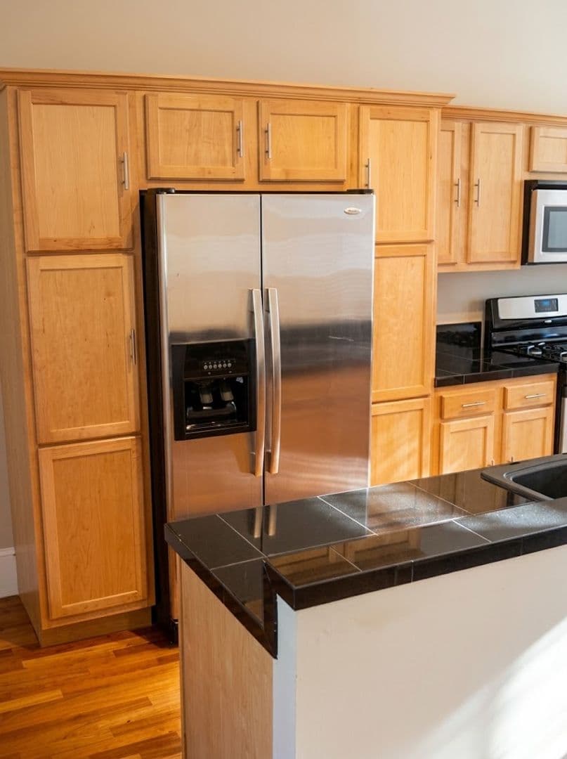 Pittsburgh House: 113 s 12th Street