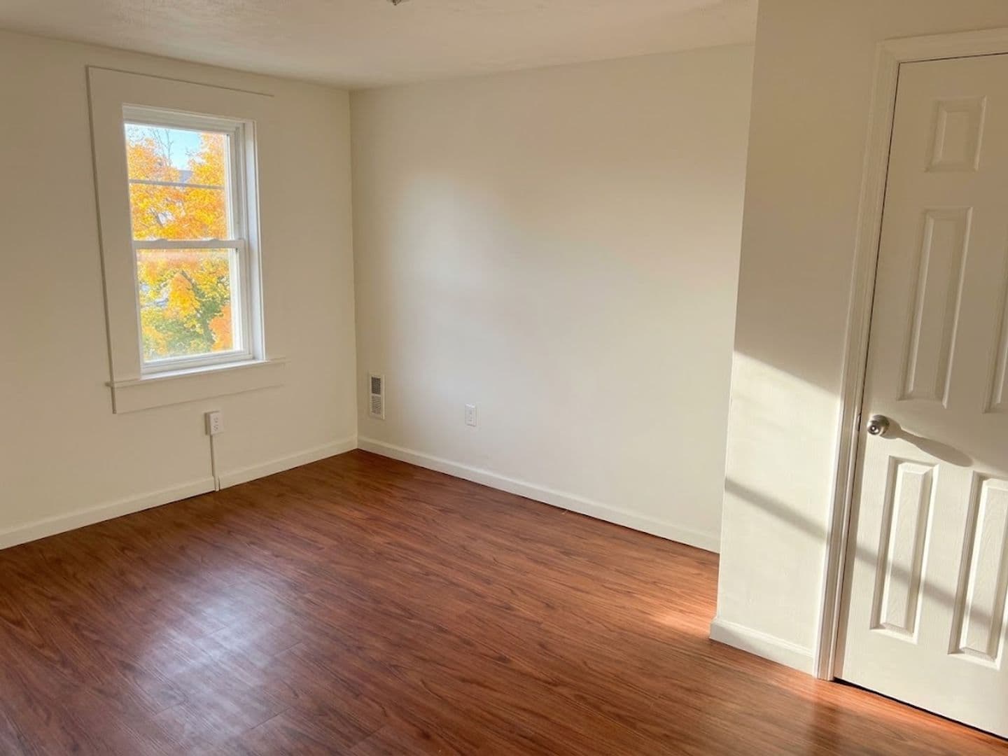 Pittsburgh House: 69 s 17th Street