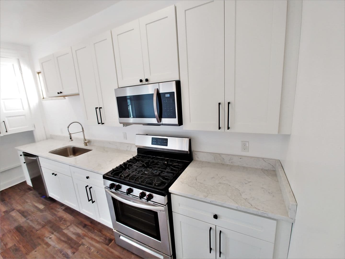 Pittsburgh Apartment: 224 Walter Street