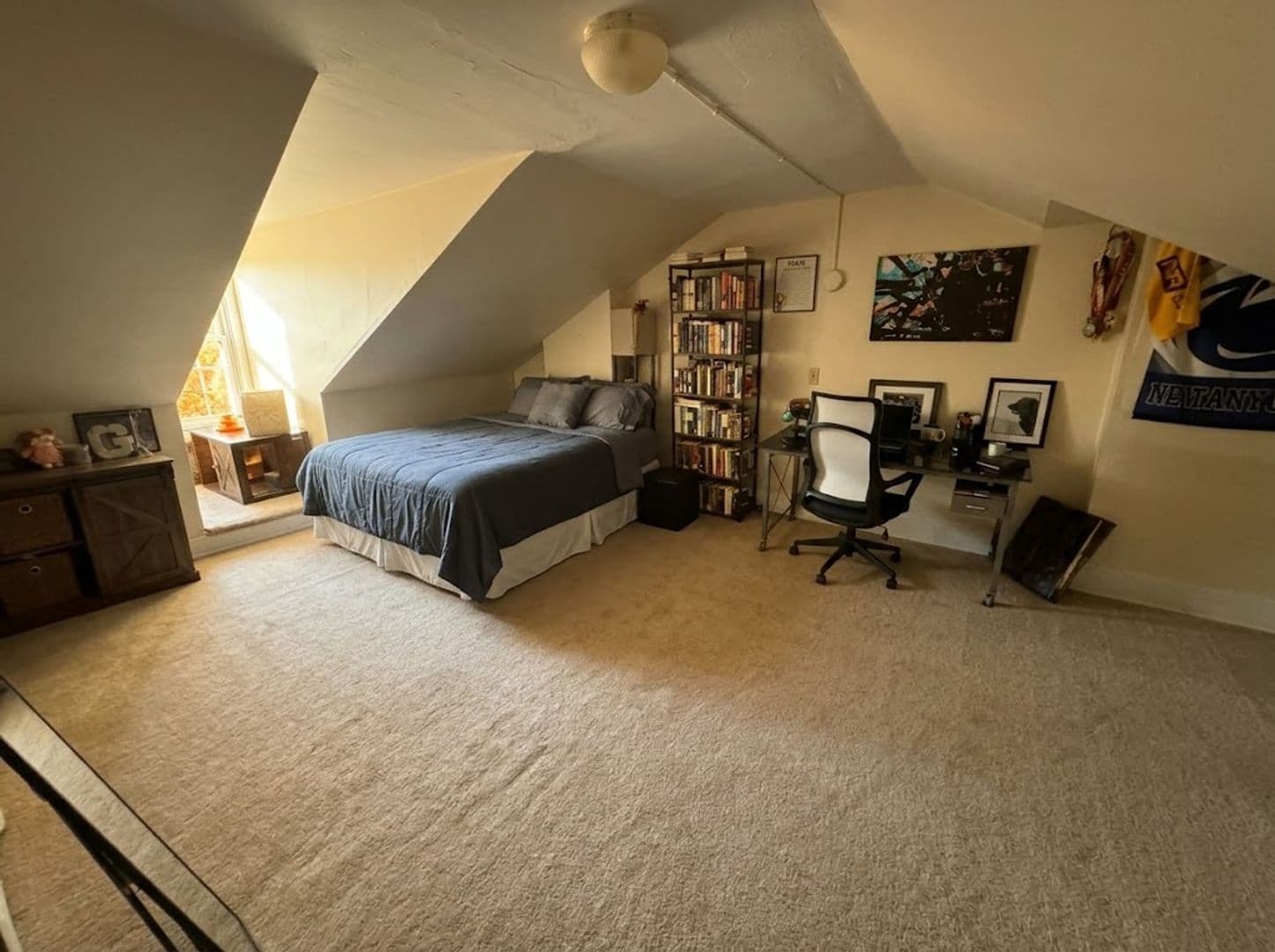 Pittsburgh Apartment: 1911 Jane Street