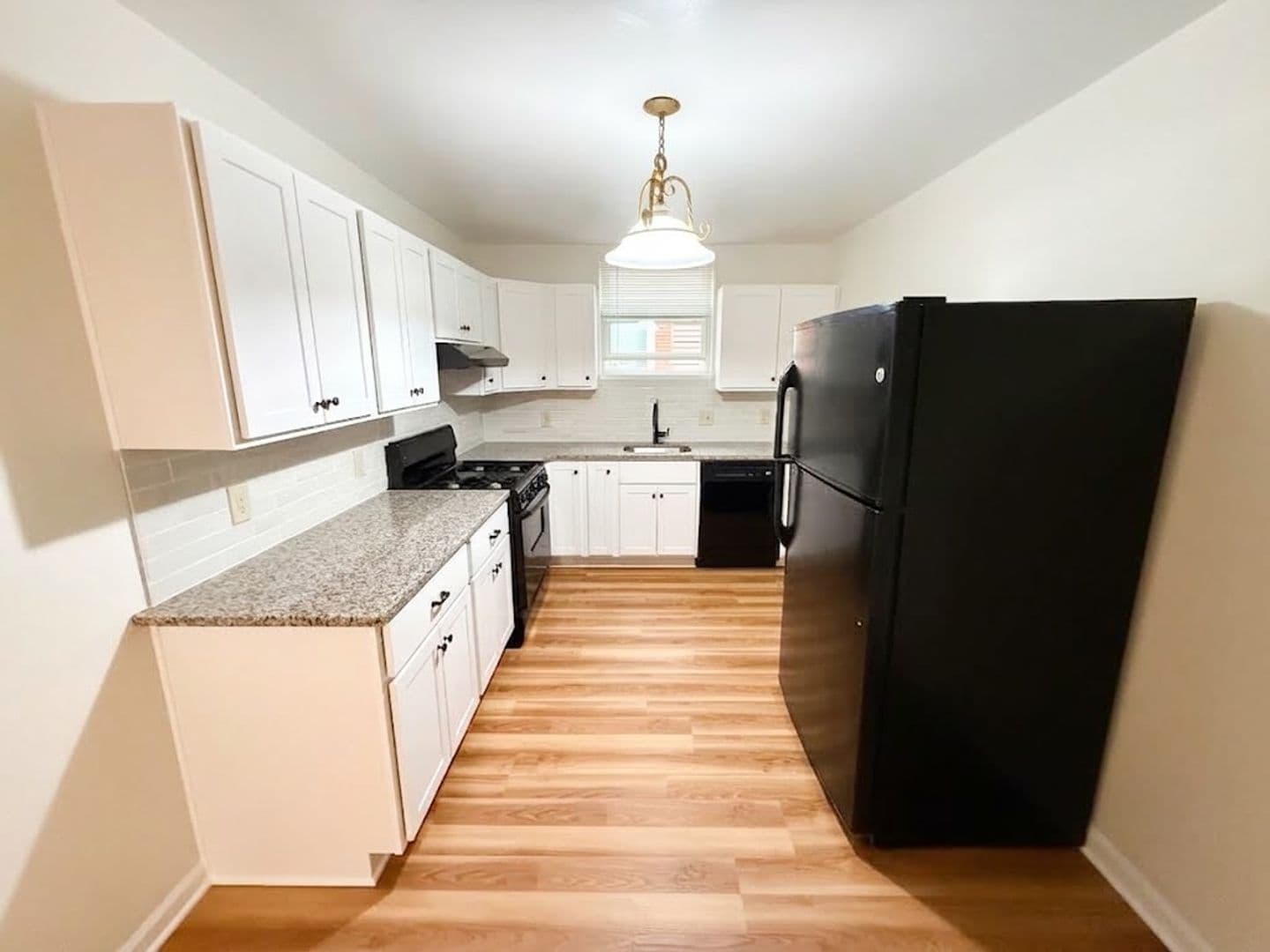 Pittsburgh Apartment: 325 N Neville