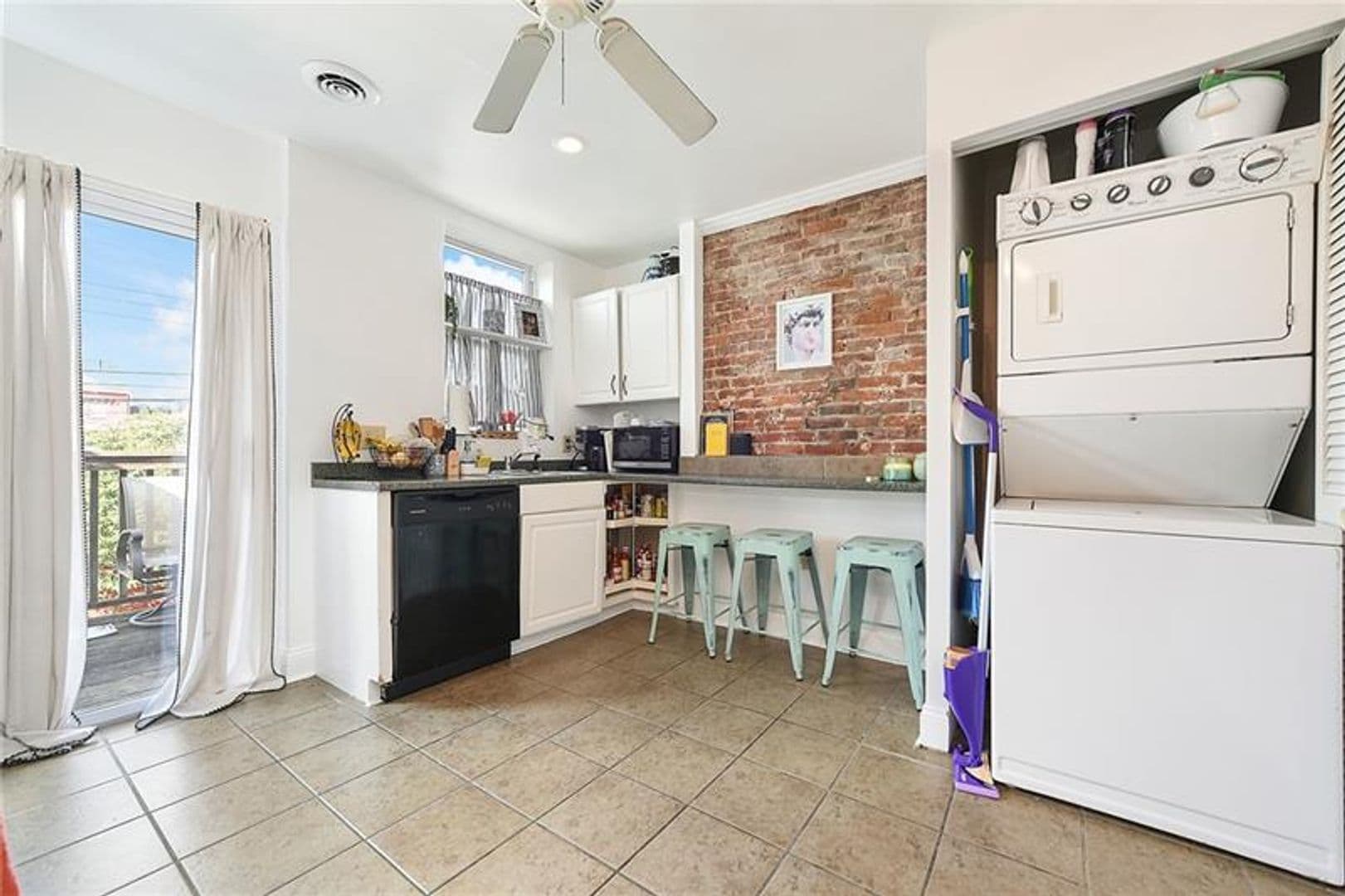 Pittsburgh House: 1802 Larkins Way