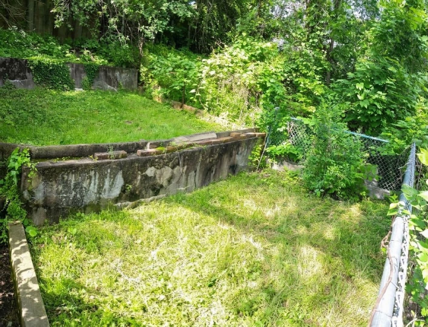 Pittsburgh House: 36 Magdalene Street