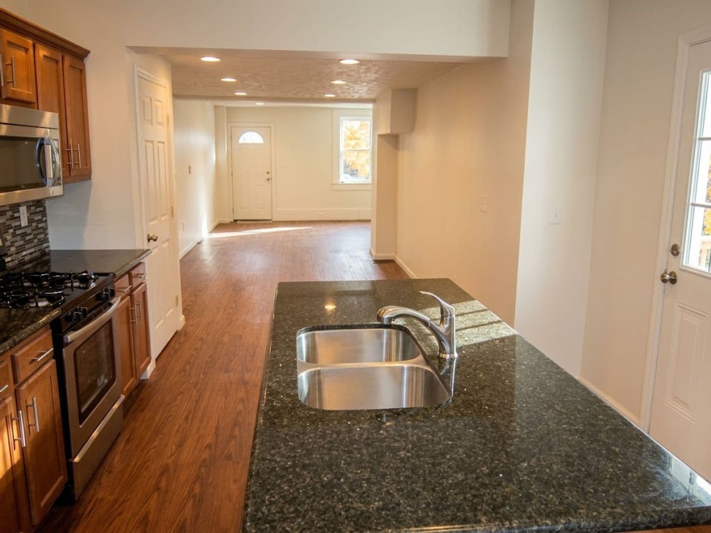 Pittsburgh House: 69 s 17th Street