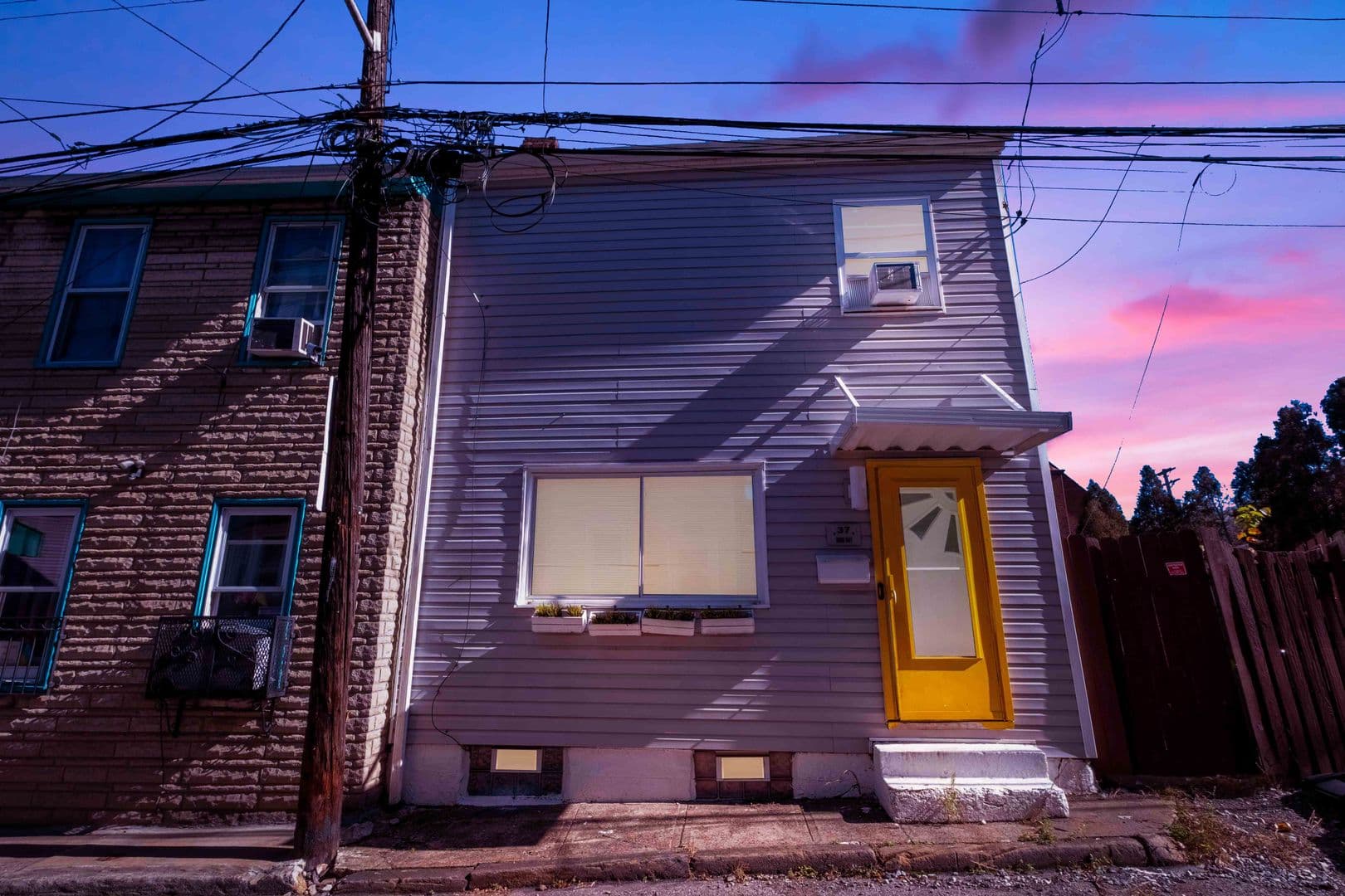 Pittsburgh House: 37 Uxor Way