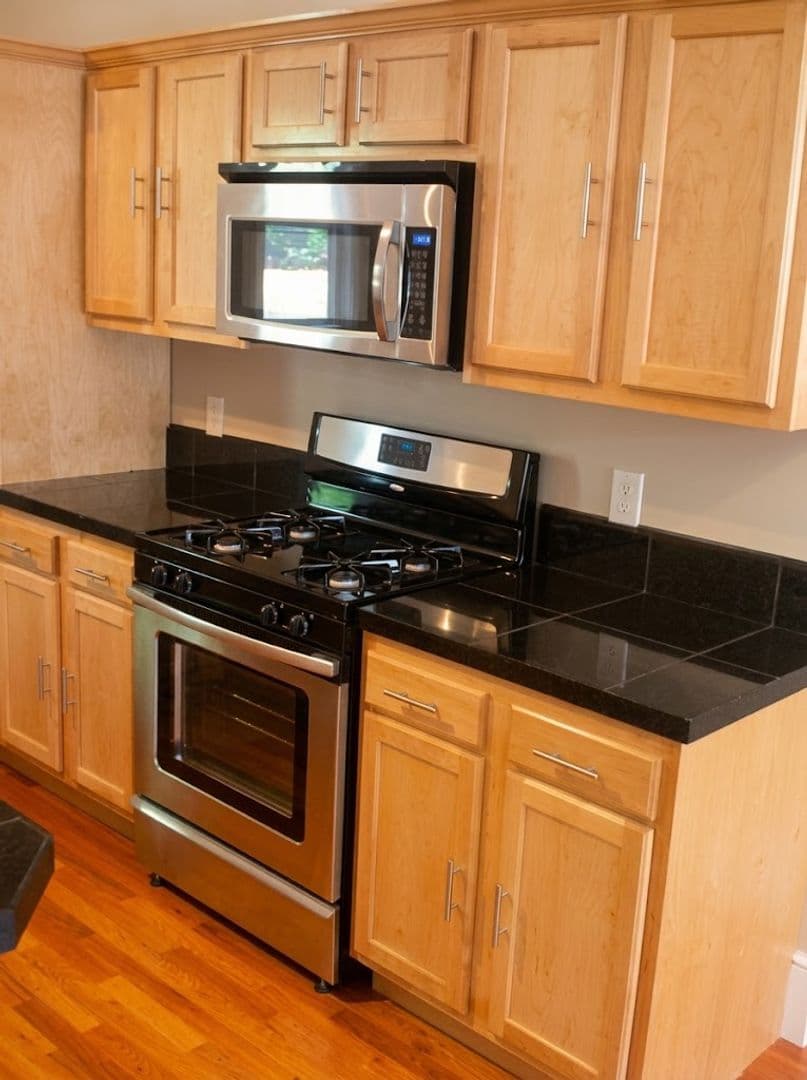 Pittsburgh House: 113 s 12th Street