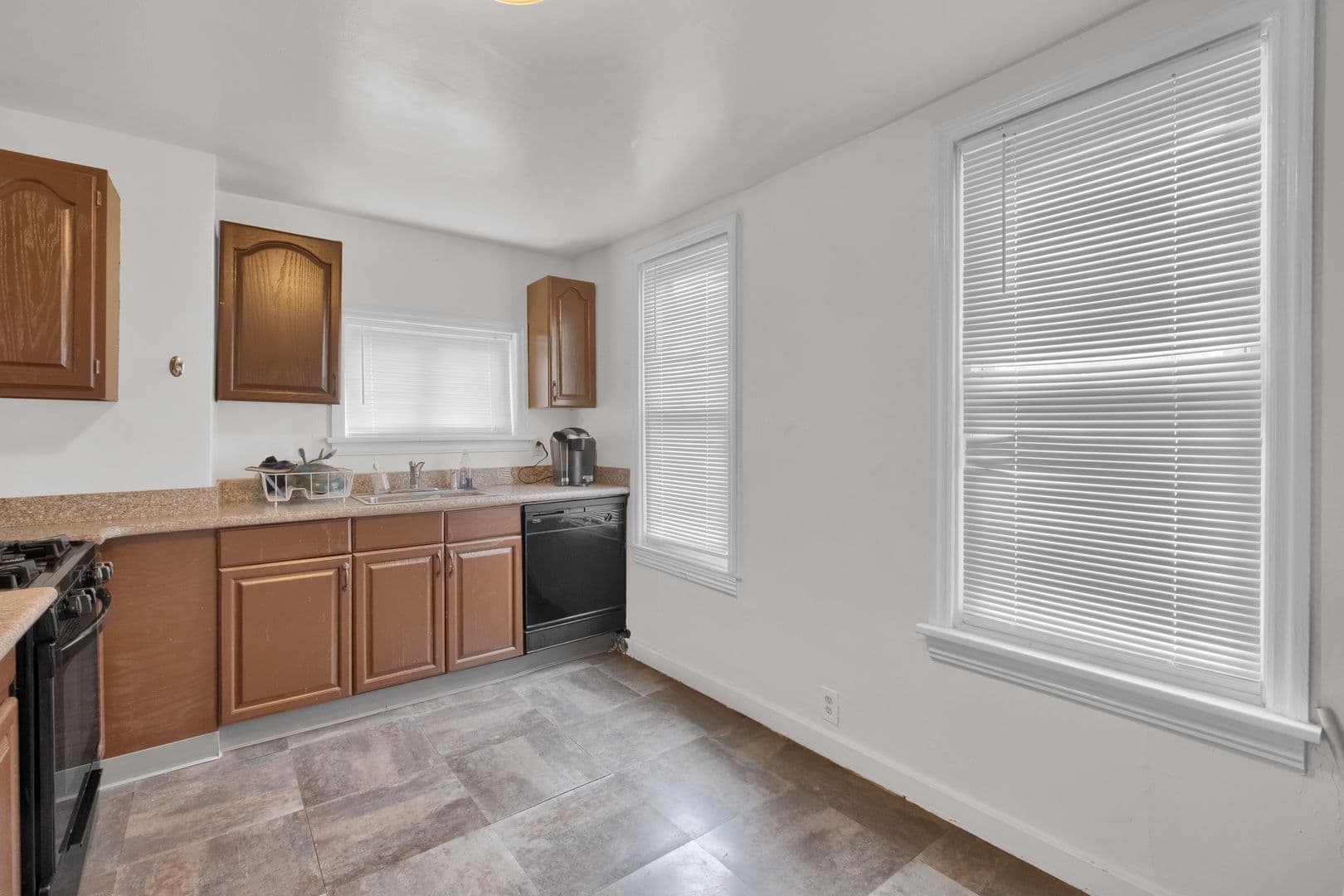 Pittsburgh Apartment: 1808 Jane Street