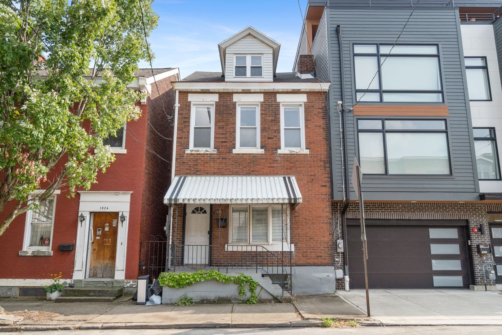 Pittsburgh Apartment: 1822 Wharton Street